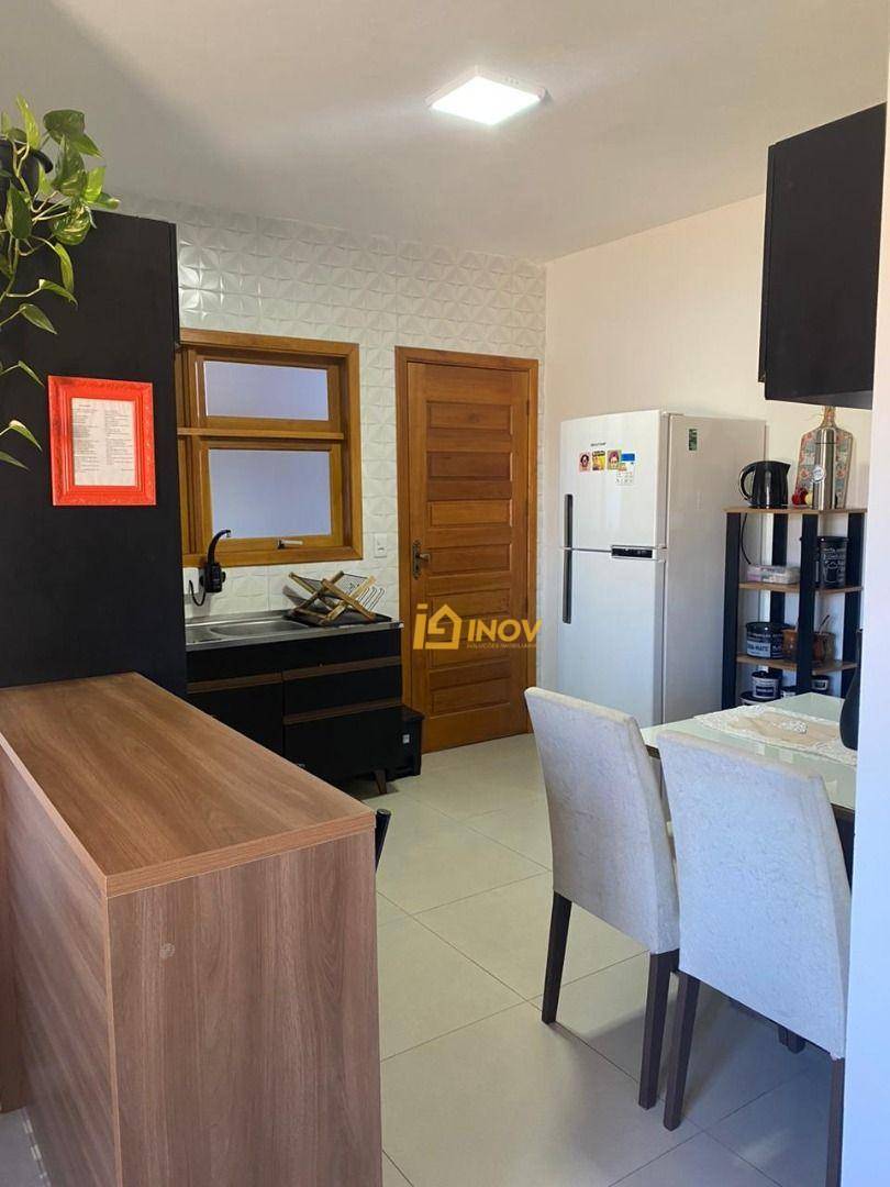 Casa à venda com 2 quartos, 70m² - Foto 6