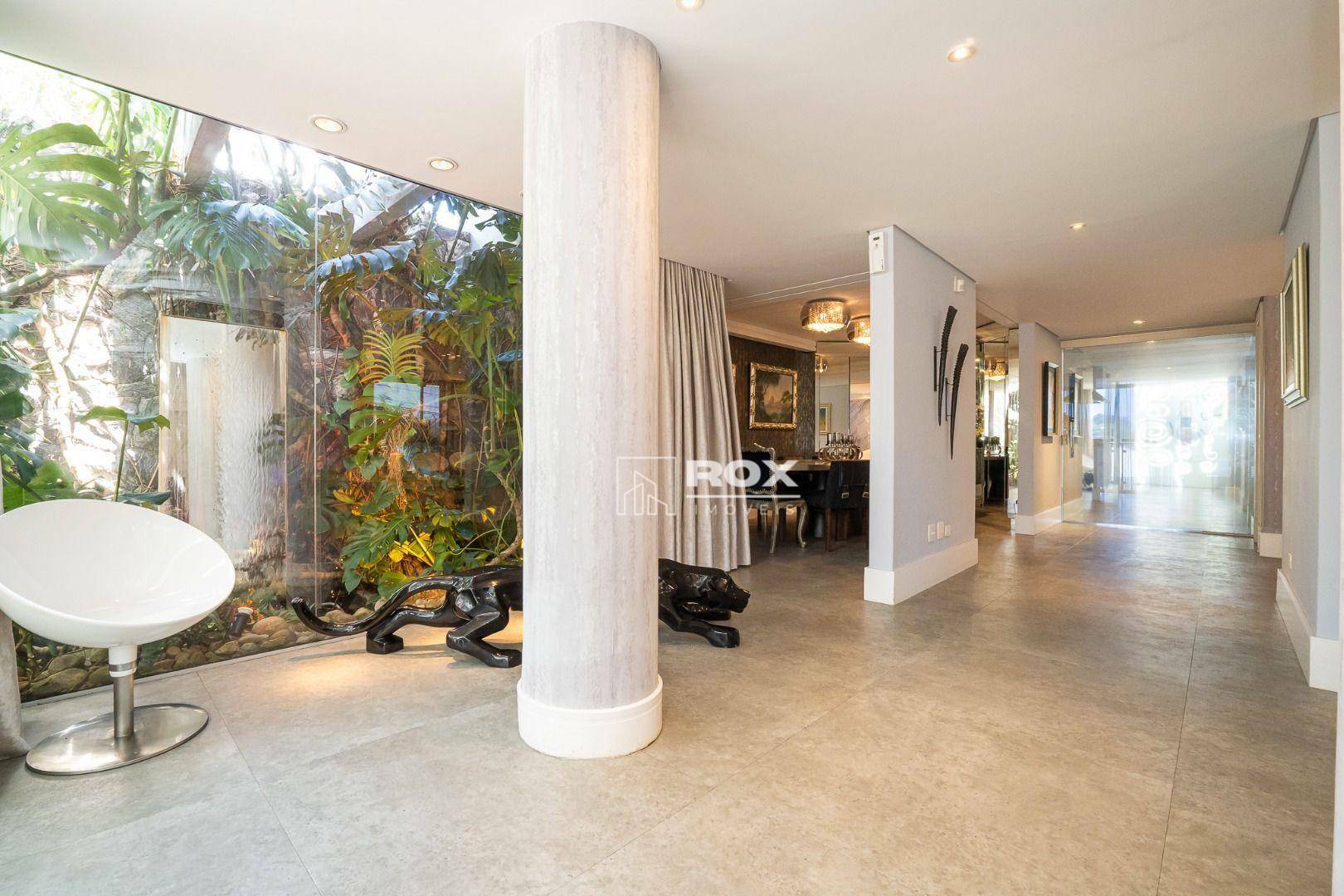 Casa à venda com 3 quartos, 340m² - Foto 3