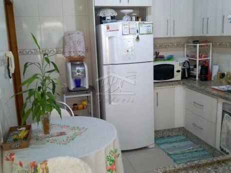 Apartamento à venda com 2 quartos, 66m² - Foto 4