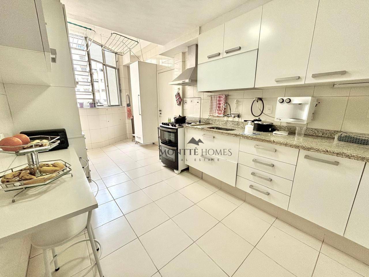 Apartamento à venda com 3 quartos, 160m² - Foto 17