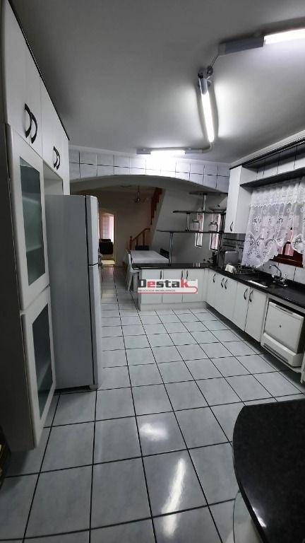 Sobrado à venda com 3 quartos, 152m² - Foto 23