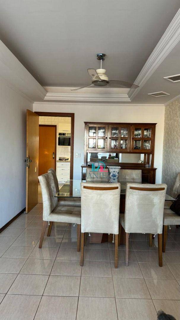 Apartamento à venda com 3 quartos, 128m² - Foto 2