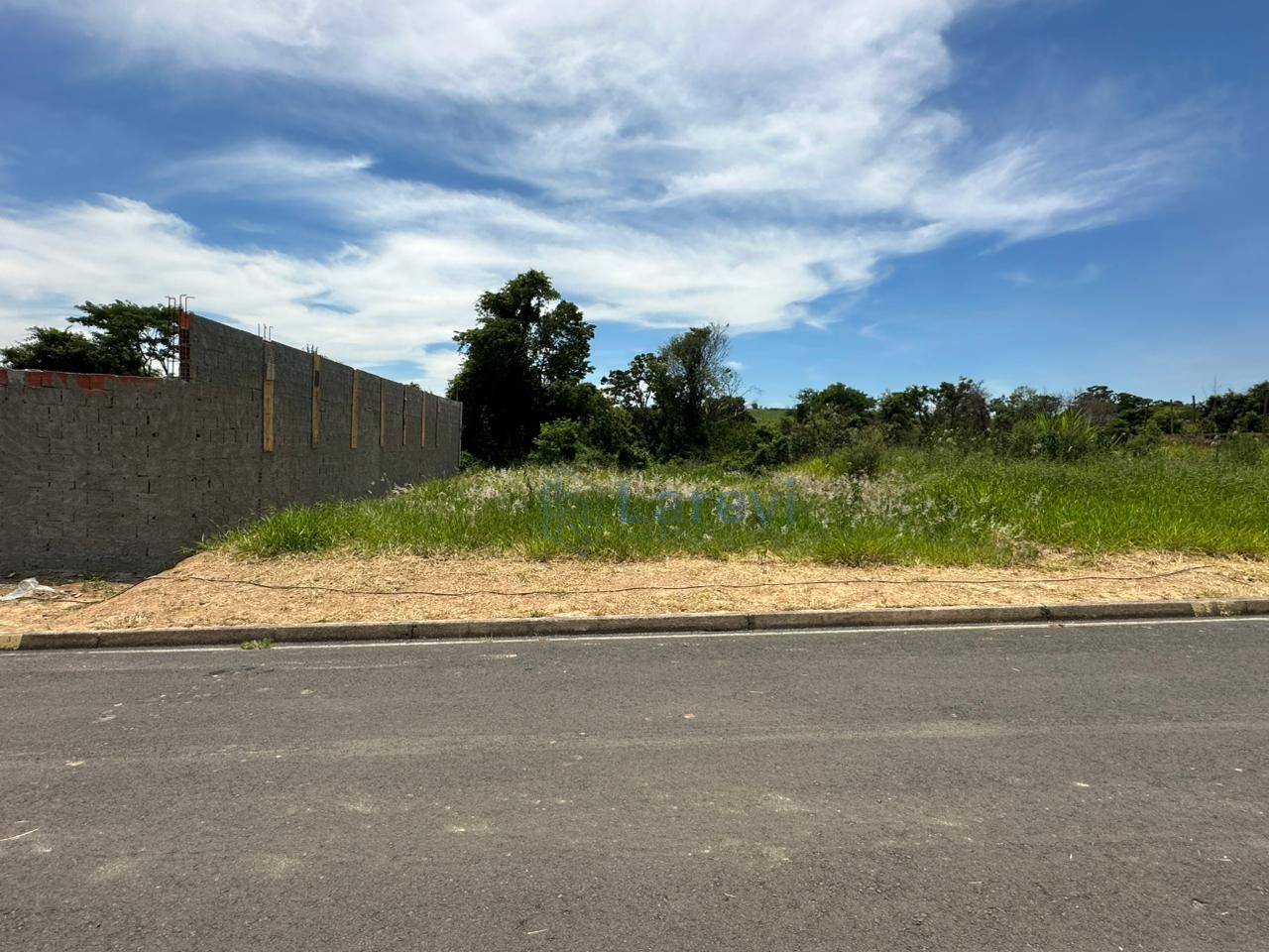 Terreno, 202 m² - Foto 1