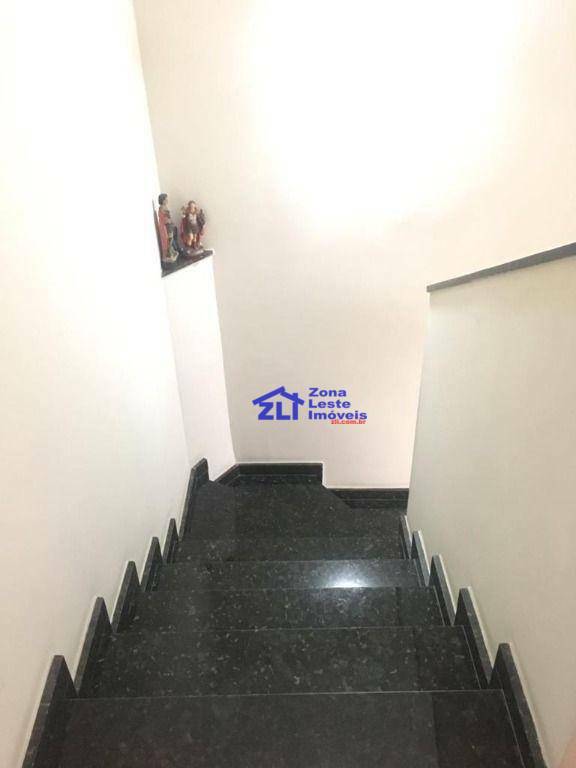 Sobrado à venda com 3 quartos, 250m² - Foto 18