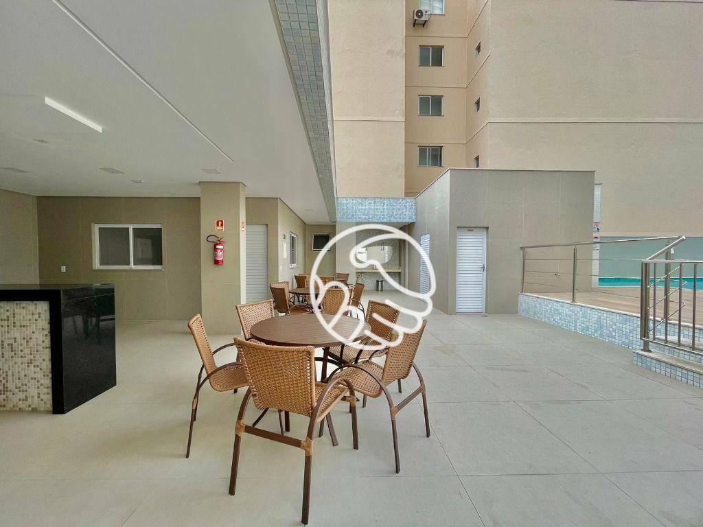 Apartamento para alugar com 2 quartos, 75m² - Foto 14