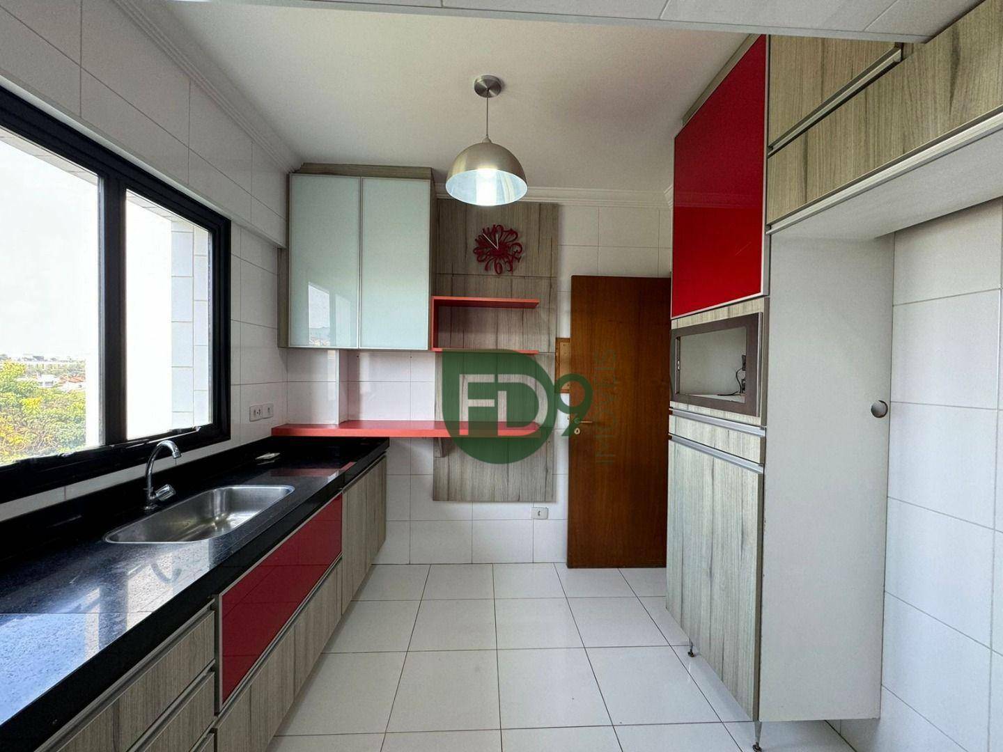 Apartamento à venda com 3 quartos, 130m² - Foto 5