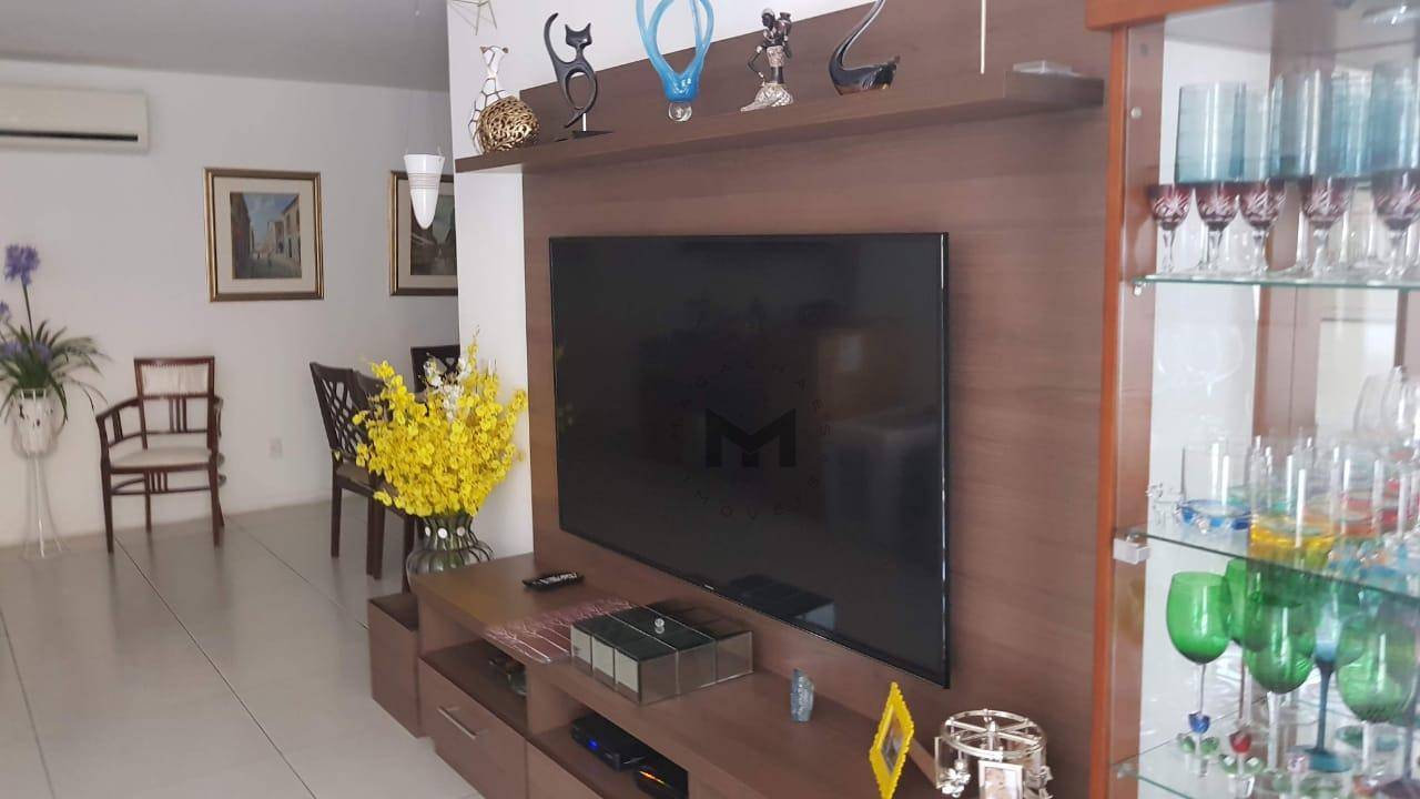 Apartamento à venda com 4 quartos, 173m² - Foto 5