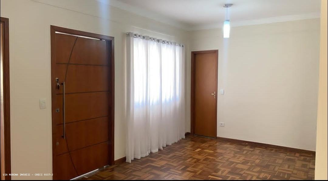 Casa à venda com 3 quartos, 370m² - Foto 2