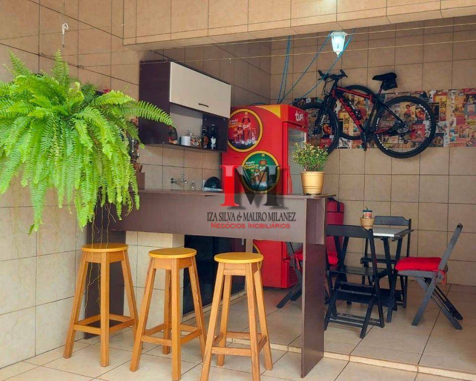 Casa à venda com 3 quartos, 209m² - Foto 27