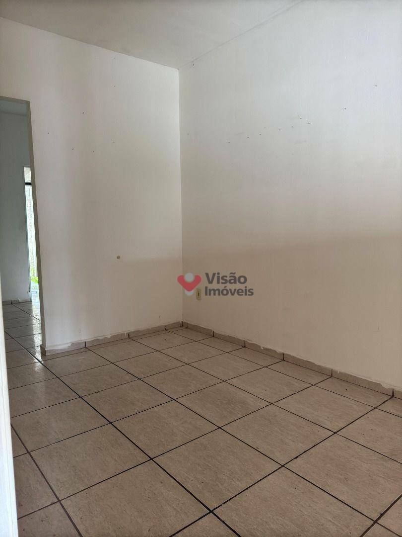 Casa à venda com 2 quartos, 46m² - Foto 6