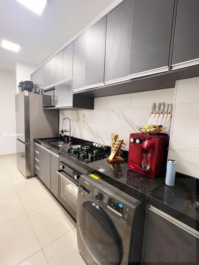 Apartamento à venda com 2 quartos, 60m² - Foto 2