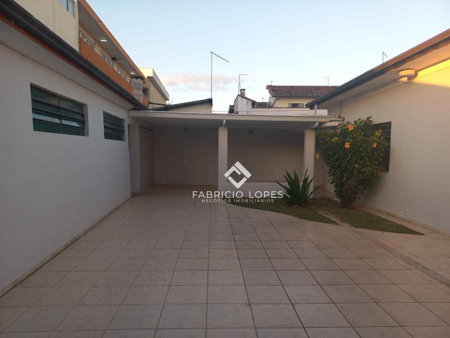 Casa à venda com 4 quartos, 324m² - Foto 21