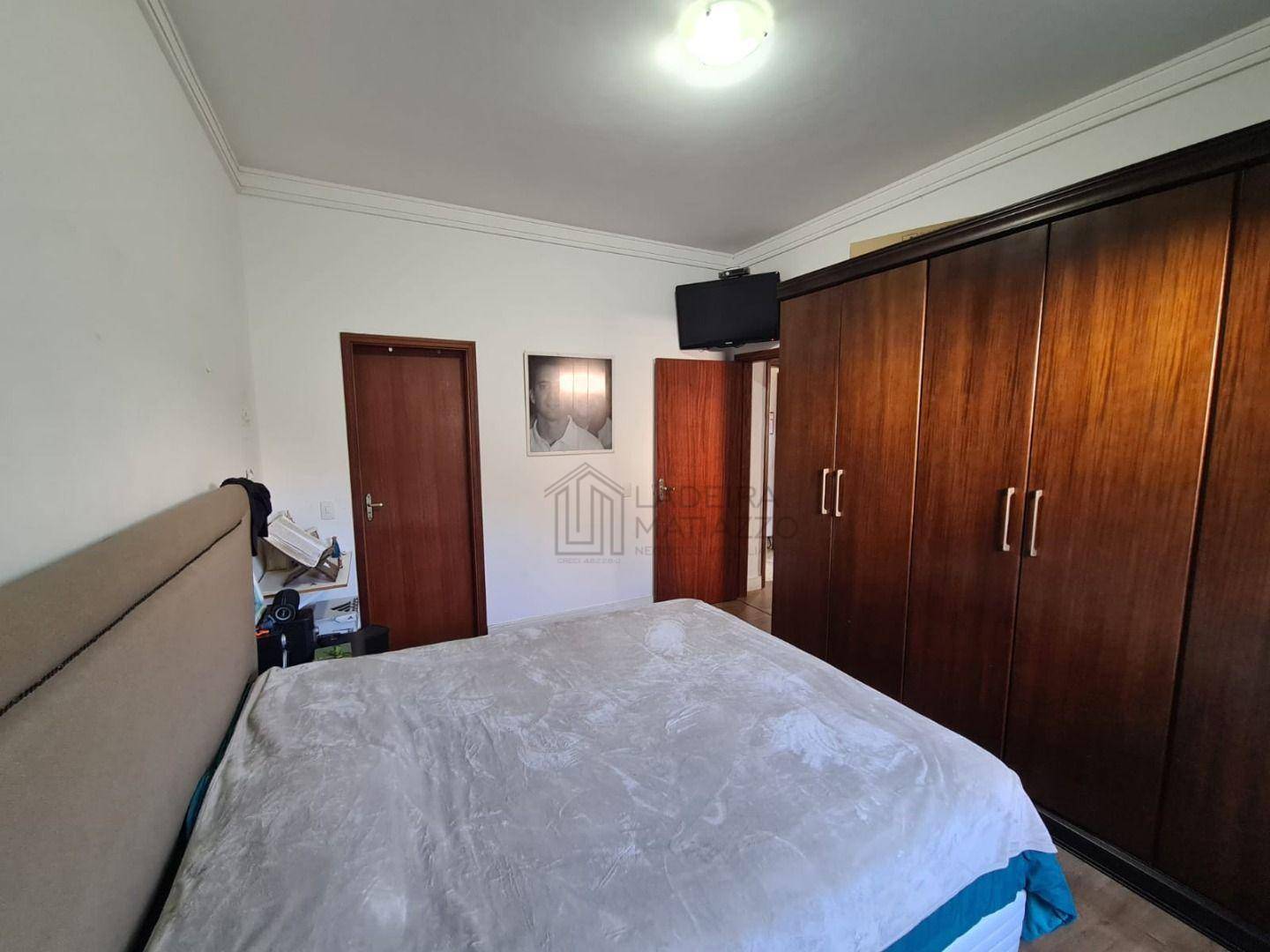 Casa à venda com 2 quartos, 120m² - Foto 4