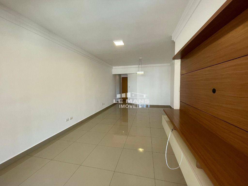 Apartamento para alugar com 3 quartos, 116m² - Foto 5