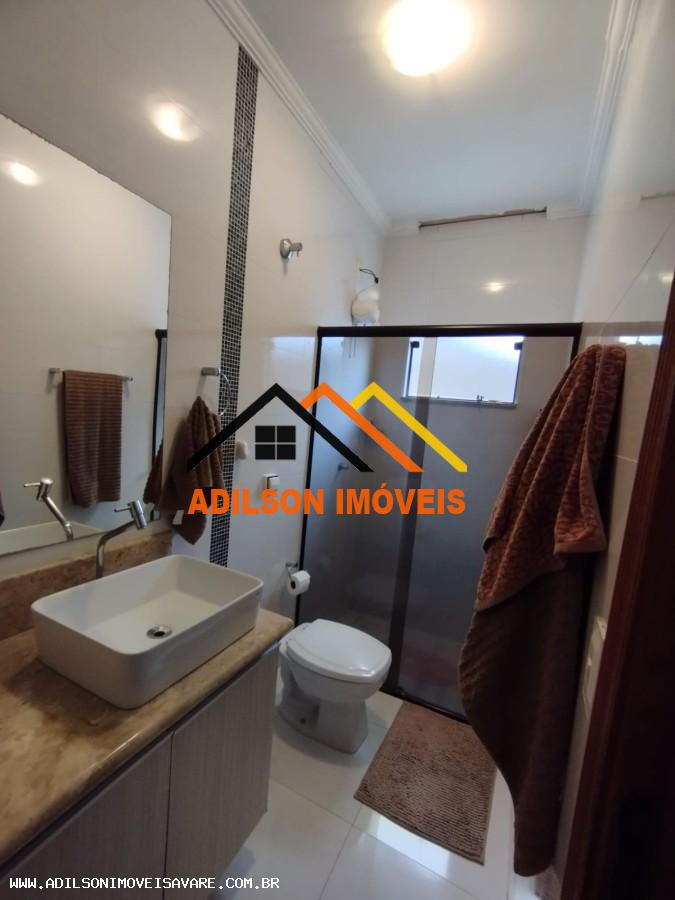 Casa à venda com 3 quartos, 250m² - Foto 13