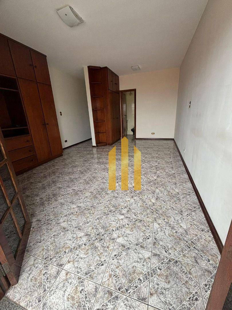 Sobrado à venda e aluguel com 3 quartos, 230m² - Foto 12