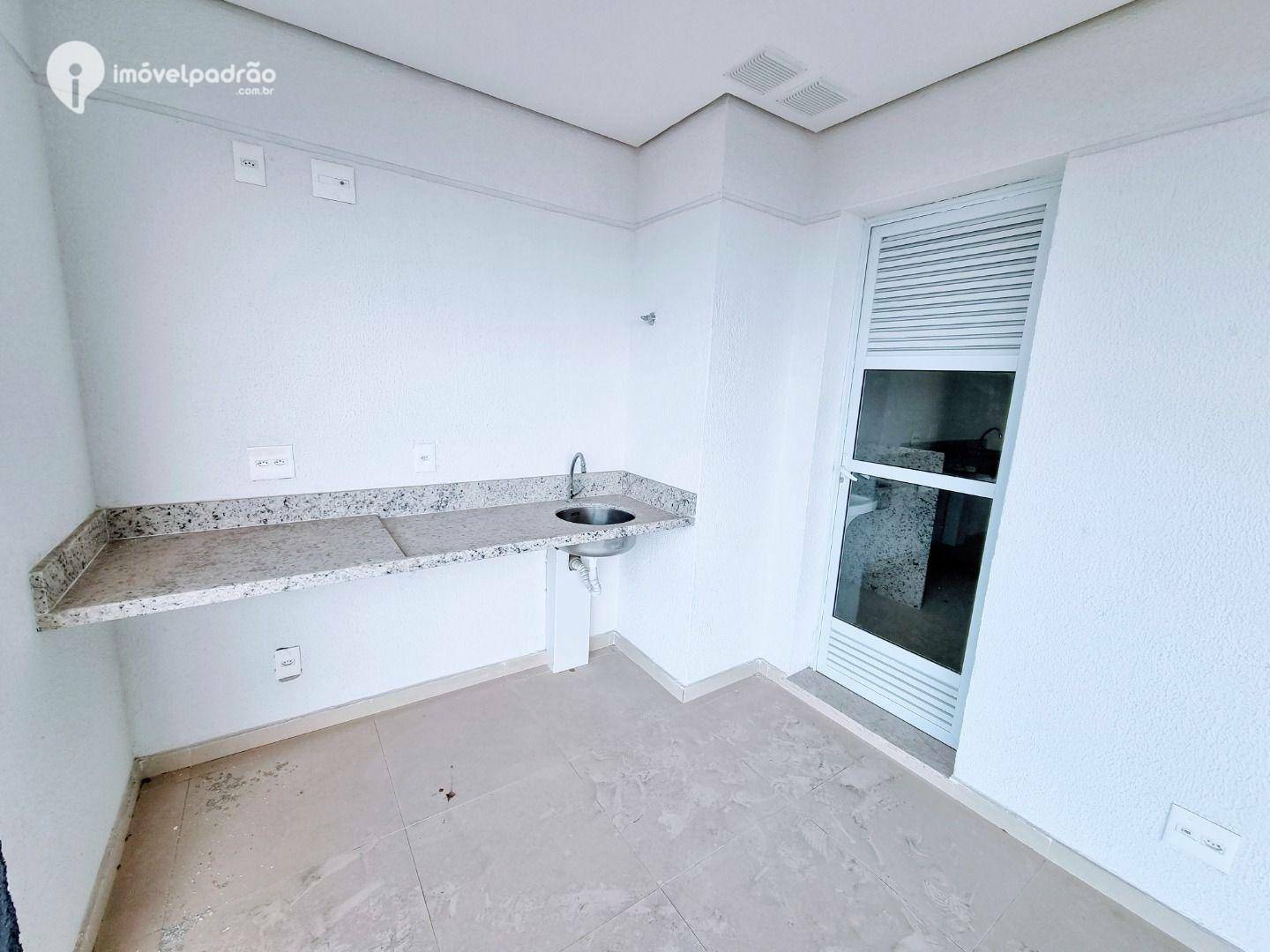 Apartamento à venda com 3 quartos, 125m² - Foto 11