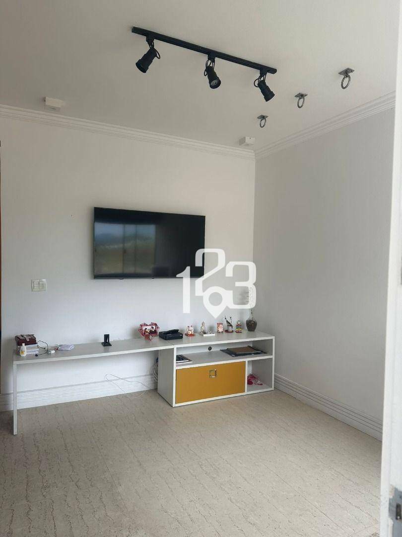 Apartamento para alugar com 2 quartos, 68m² - Foto 3