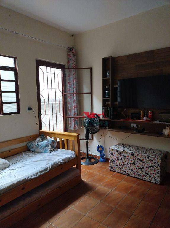 Casa à venda com 1 quarto, 69m² - Foto 3