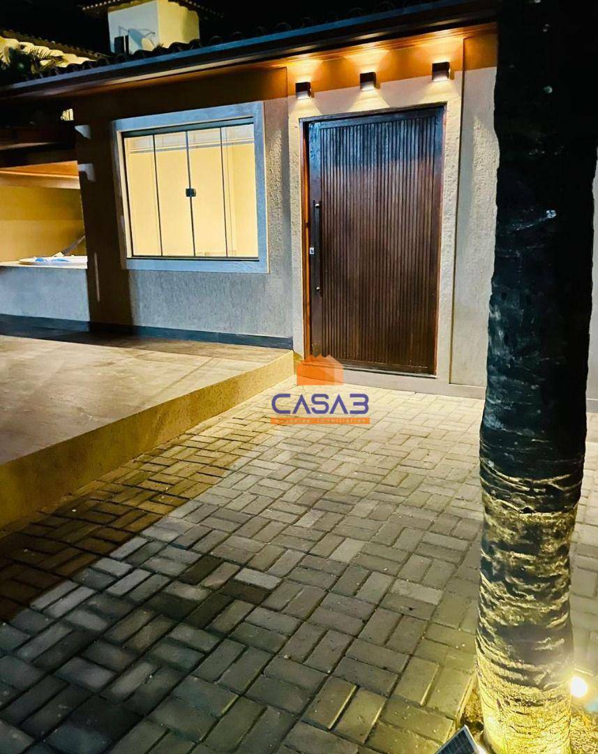 Casa à venda com 4 quartos, 200m² - Foto 23