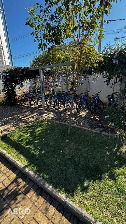 Apartamento à venda com 2 quartos, 42m² - Foto 33