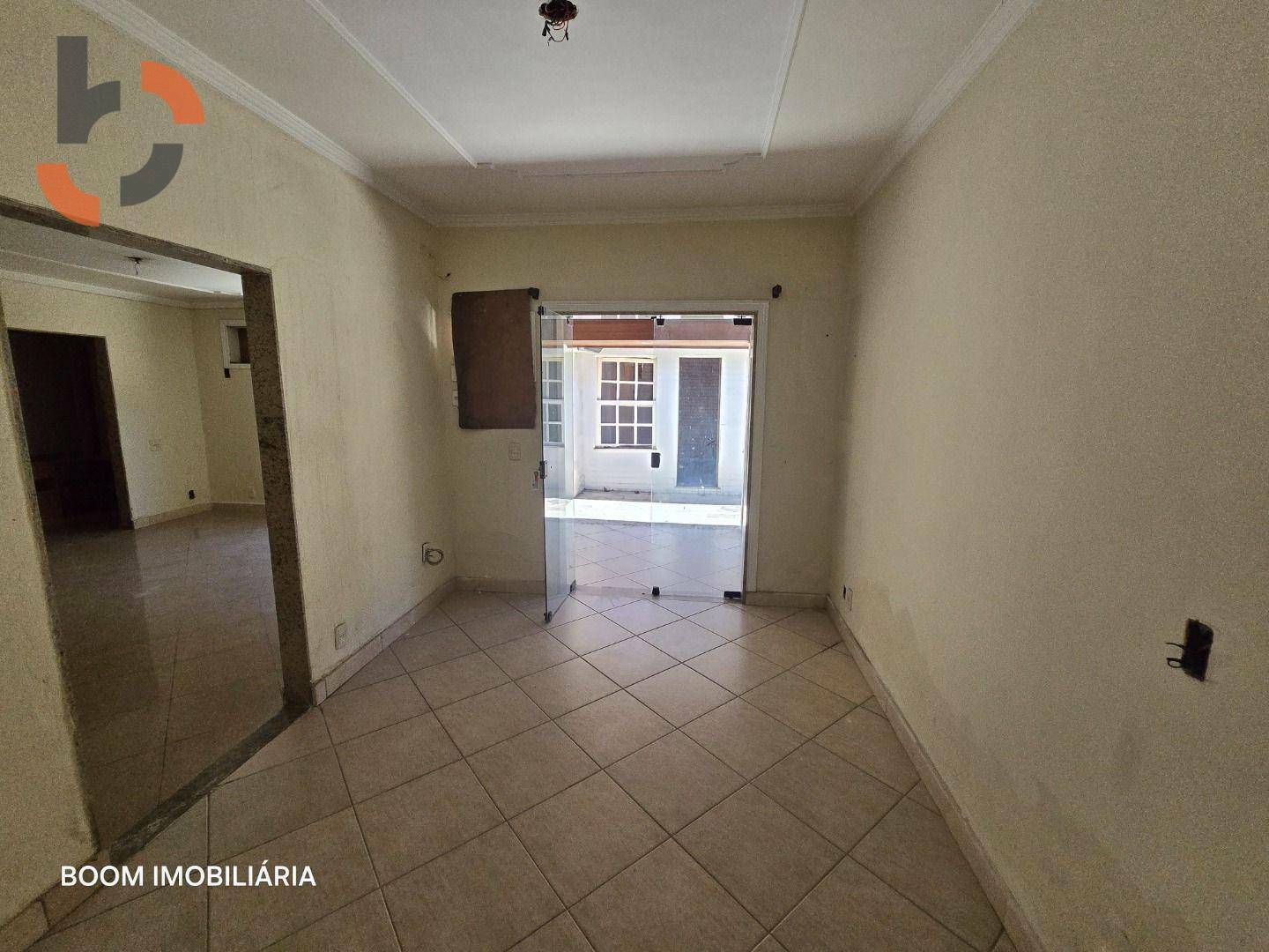 Casa de Condomínio à venda com 6 quartos, 300m² - Foto 37