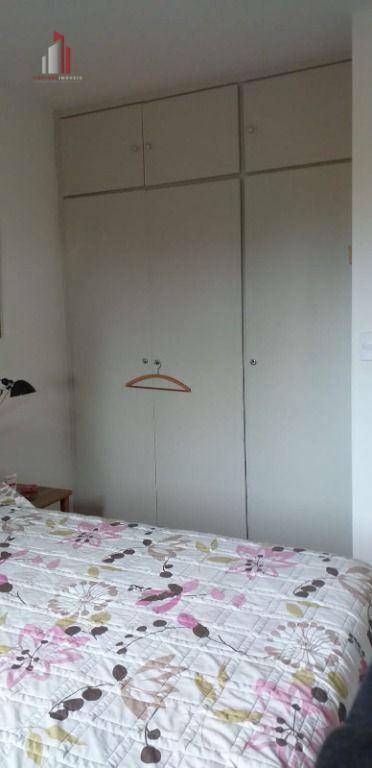 Apartamento à venda com 2 quartos, 62m² - Foto 7