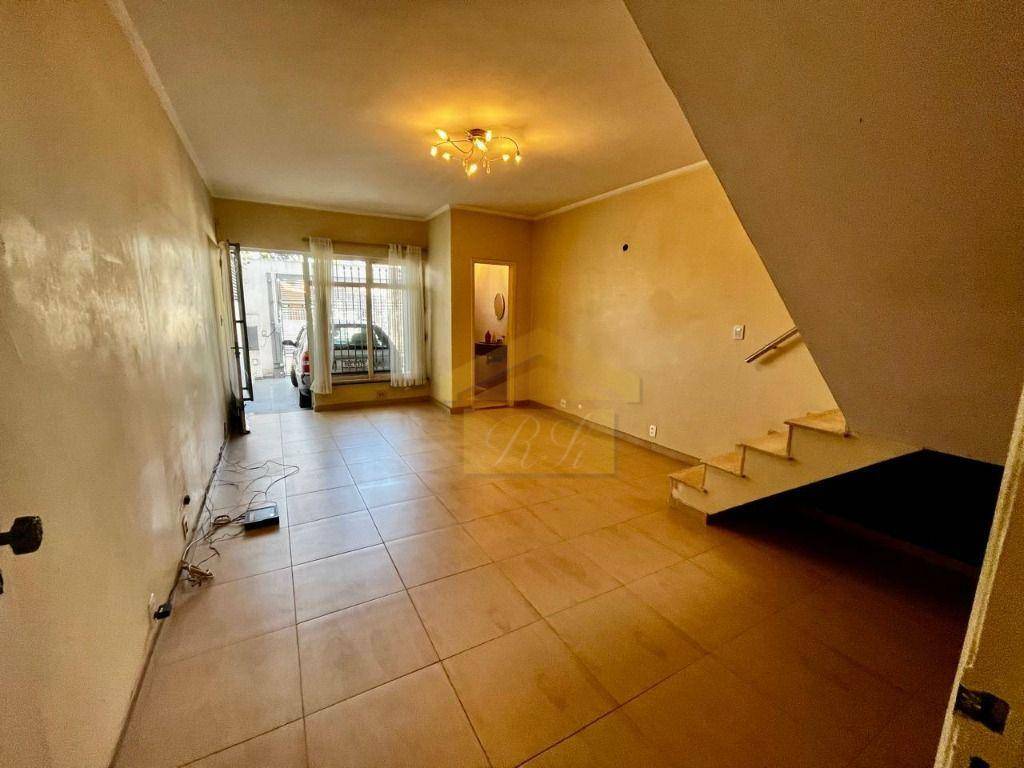 Sobrado para alugar com 3 quartos, 156m² - Foto 1