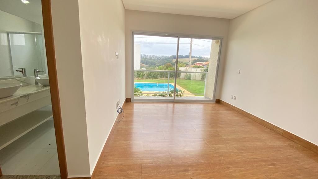 Casa à venda com 3 quartos, 300m² - Foto 23