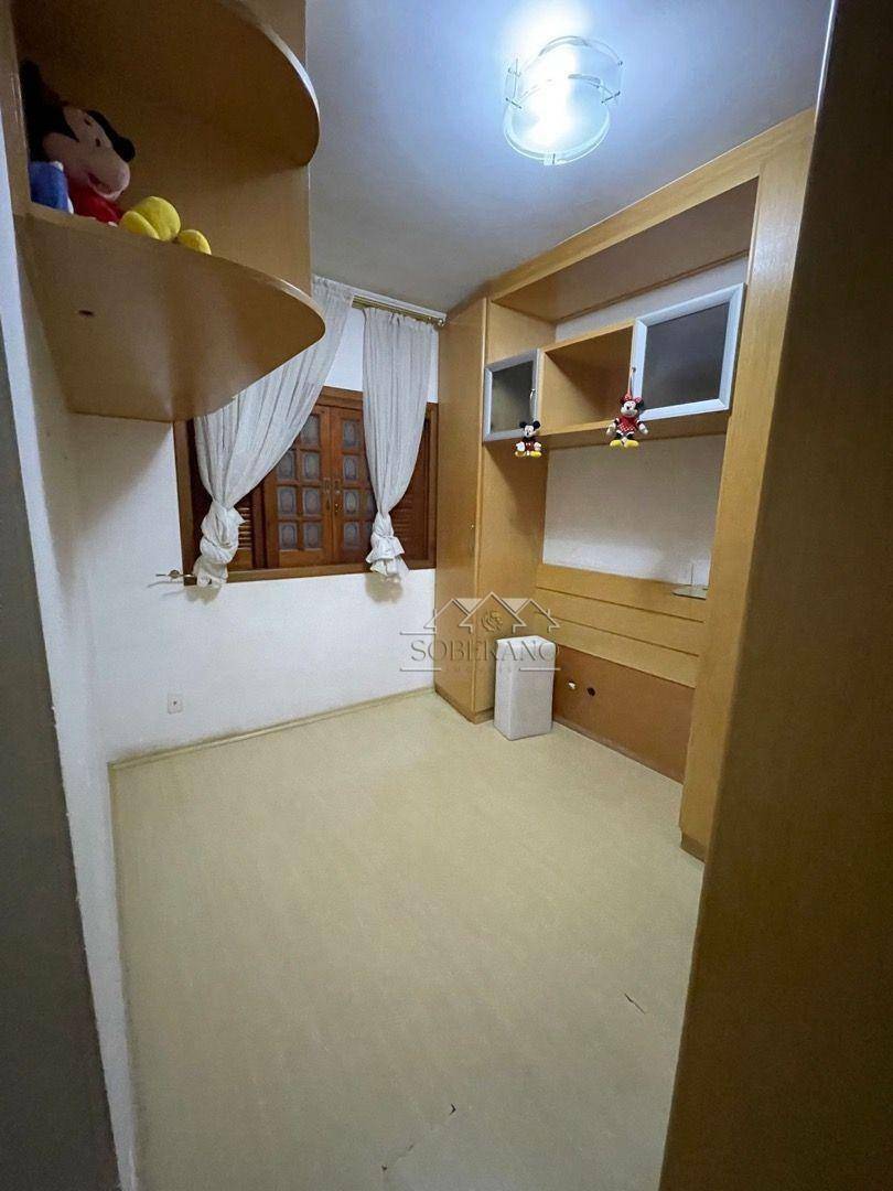 Casa à venda e aluguel com 3 quartos, 170m² - Foto 10