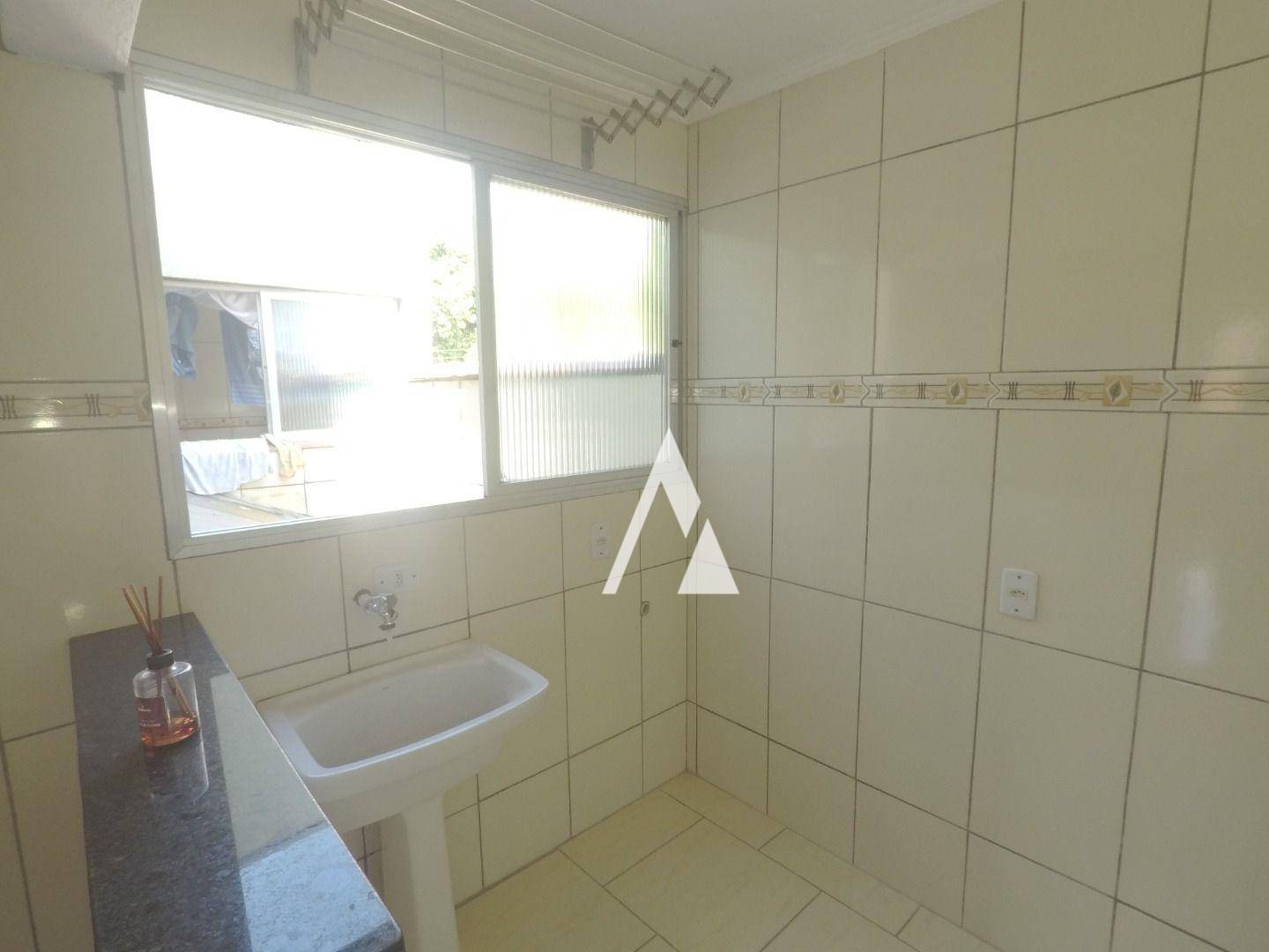 Apartamento para alugar com 2 quartos, 69m² - Foto 13