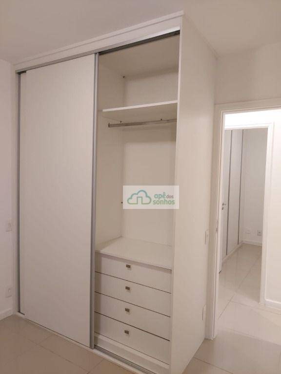 Apartamento para alugar com 2 quartos, 70m² - Foto 11