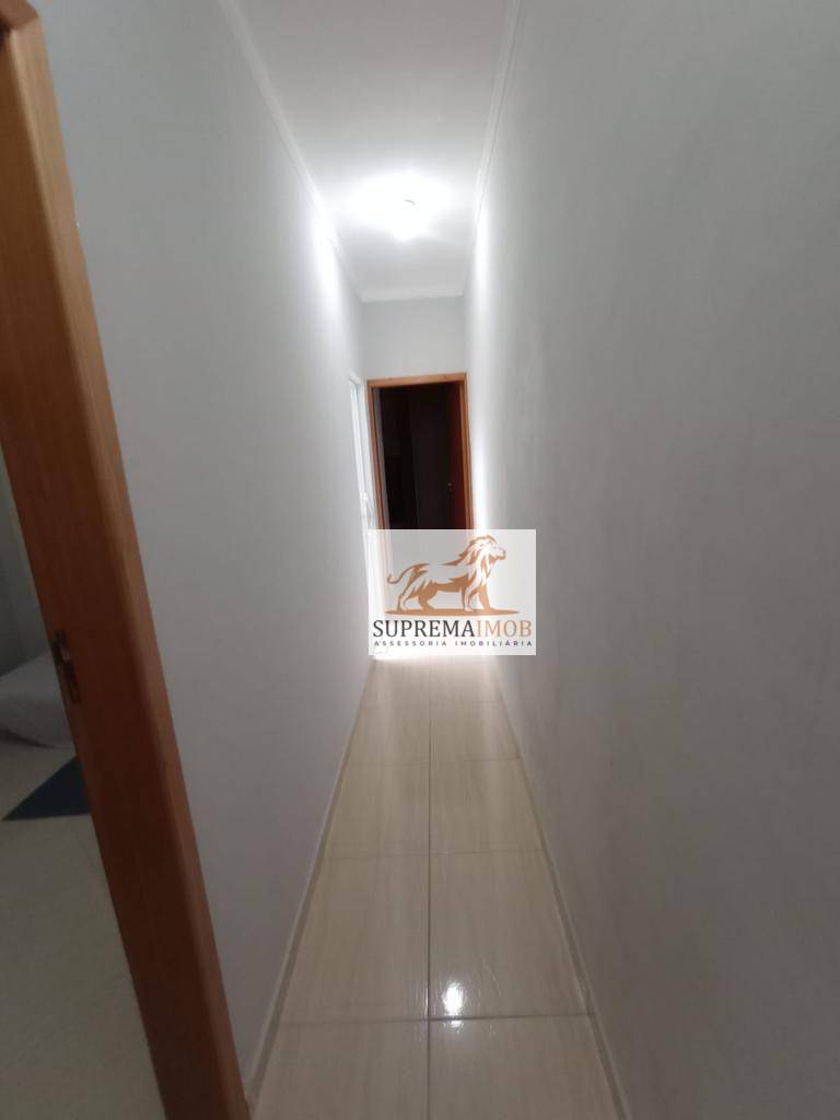 Casa à venda com 2 quartos, 50m² - Foto 4