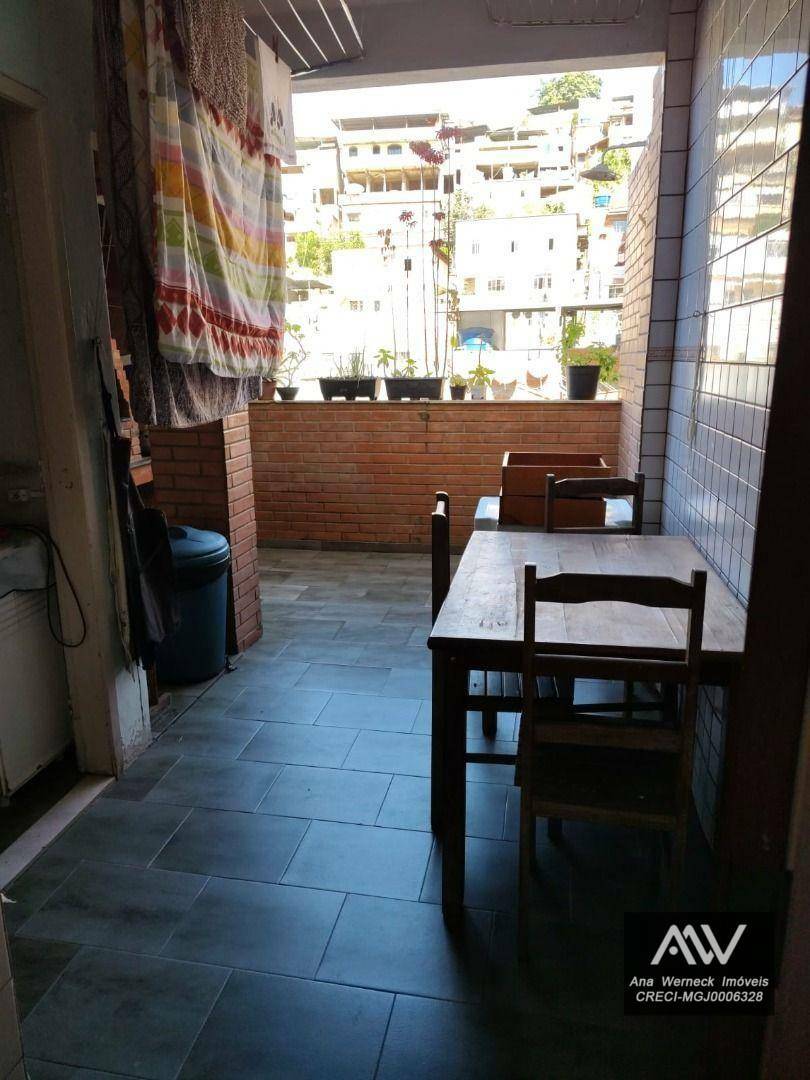 Casa à venda com 3 quartos, 200m² - Foto 33