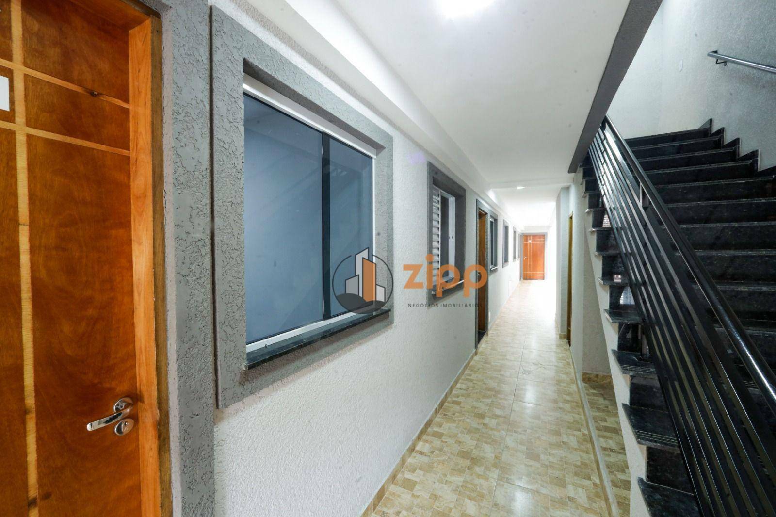 Apartamento à venda com 2 quartos, 42m² - Foto 4