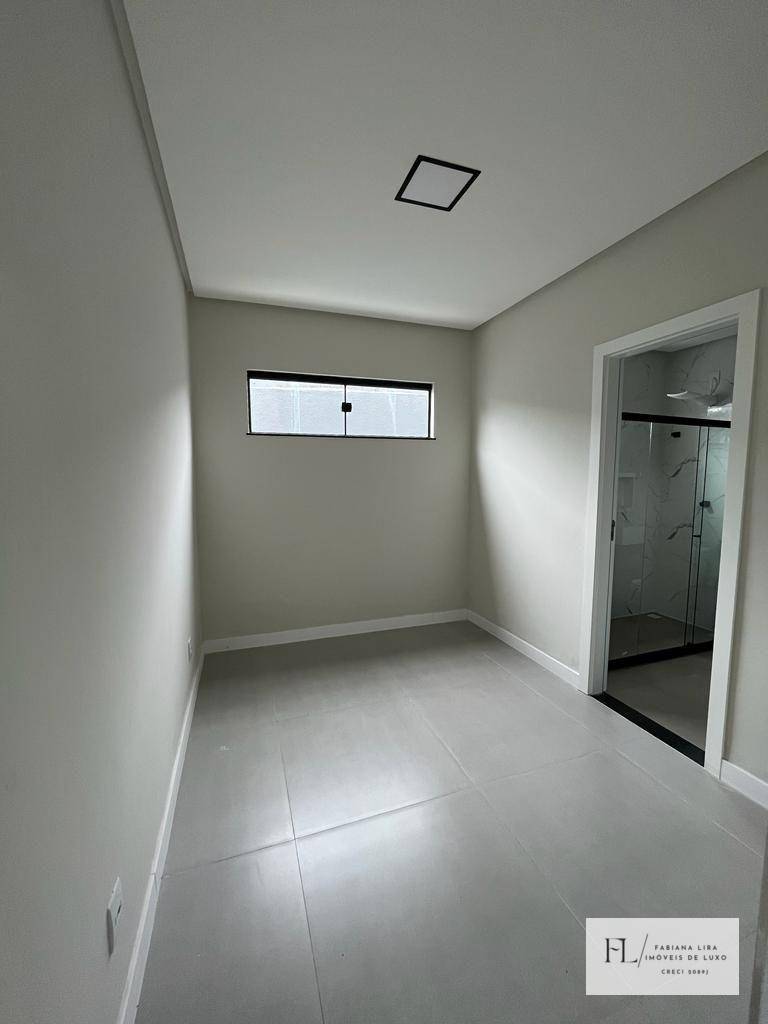 Casa de Condomínio à venda e aluguel com 3 quartos, 200M2 - Foto 22