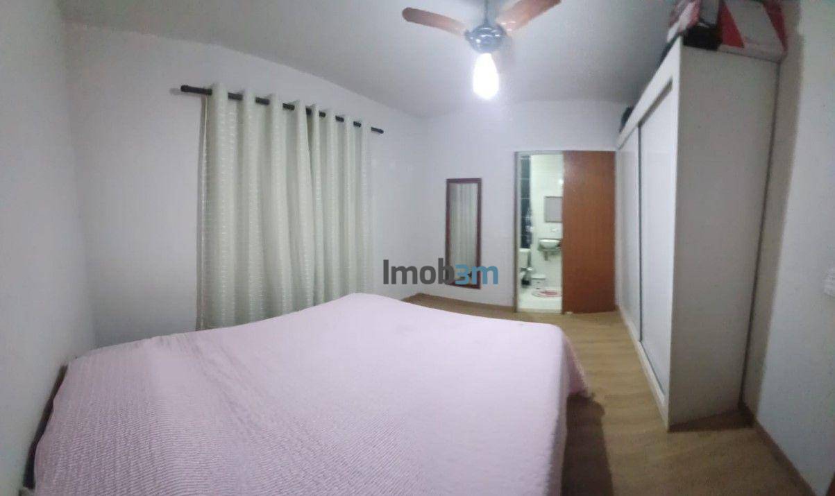 Casa à venda com 3 quartos, 94m² - Foto 15