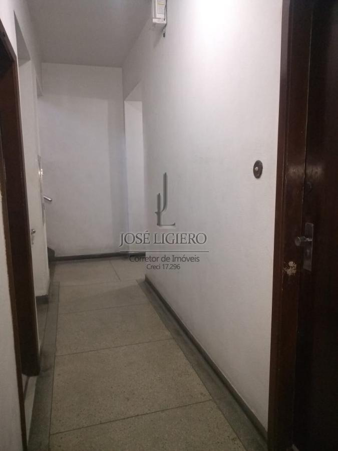 Apartamento à venda com 1 quarto, 45m² - Foto 10