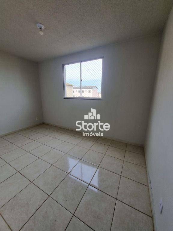 Apartamento à venda com 3 quartos, 60m² - Foto 3