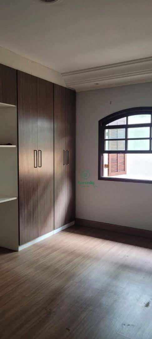 Sobrado à venda com 3 quartos, 200M2 - Foto 11