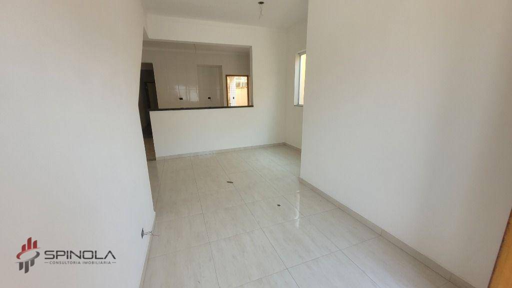 Casa à venda com 2 quartos, 85m² - Foto 4