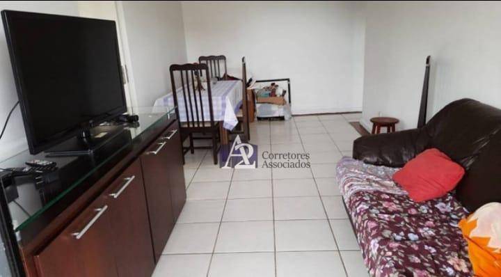 Apartamento à venda com 2 quartos, 63m² - Foto 8