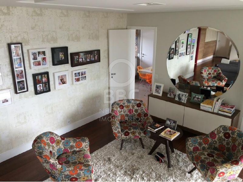 Apartamento à venda com 3 quartos, 186m² - Foto 7