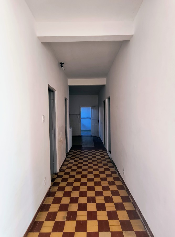 Casa à venda com 4 quartos, 200m² - Foto 4