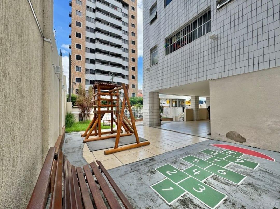 Apartamento à venda com 3 quartos, 125m² - Foto 13