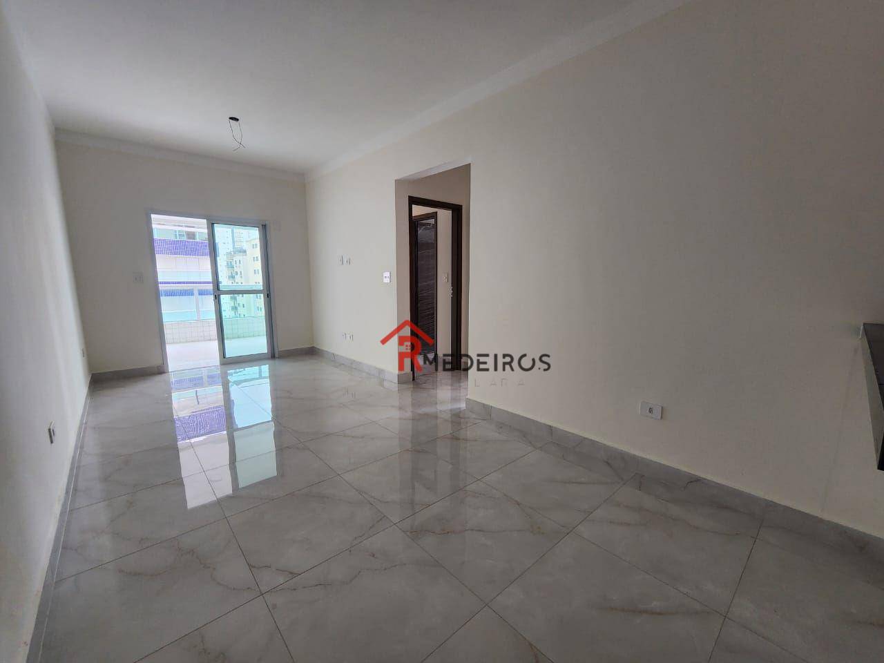 Apartamento à venda com 2 quartos, 70m² - Foto 1