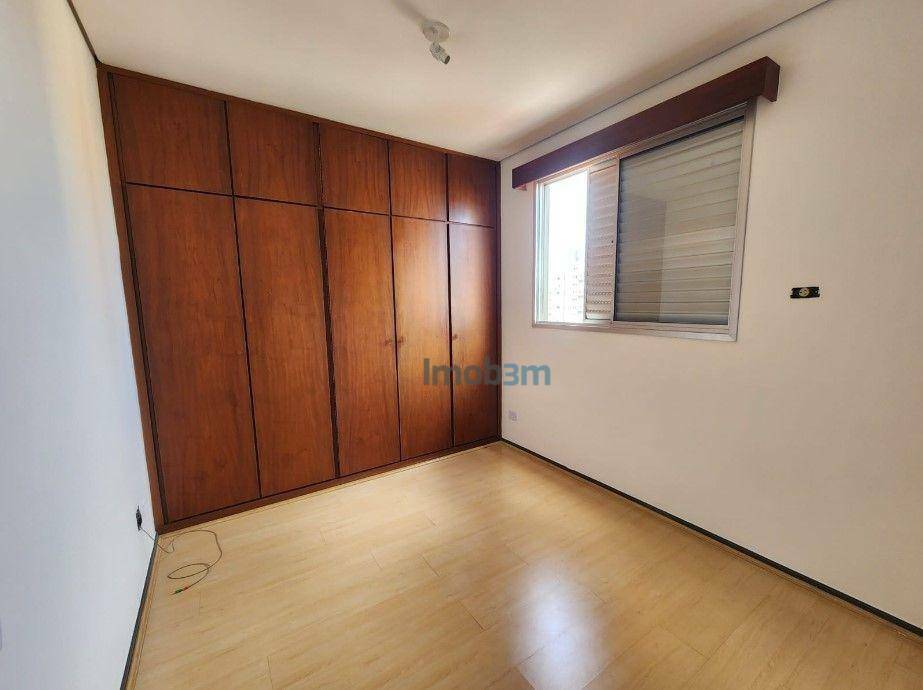 Apartamento para alugar com 1 quarto, 38m² - Foto 9