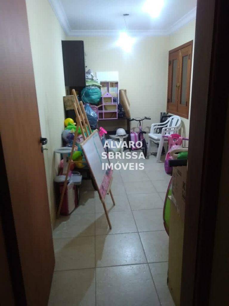 Casa de Condomínio à venda com 3 quartos, 250m² - Foto 16