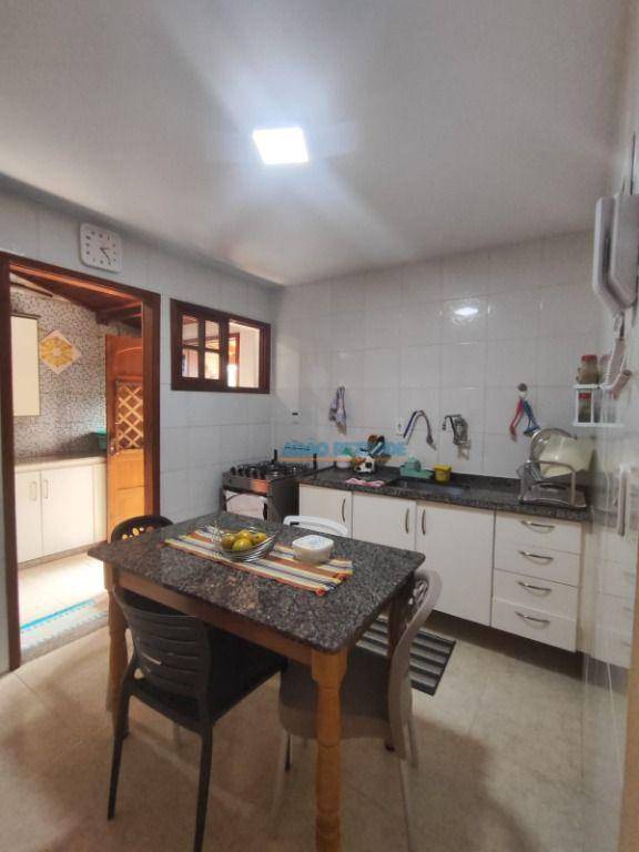 Casa de Condomínio à venda com 2 quartos, 71m² - Foto 10