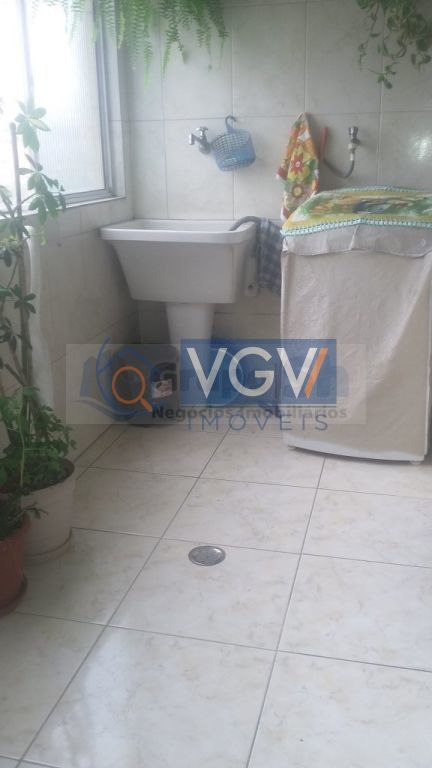 Apartamento à venda com 3 quartos, 90m² - Foto 13